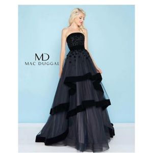 The most gorgeous Mac Duggal gown! Worn once. Fits like a 10/12